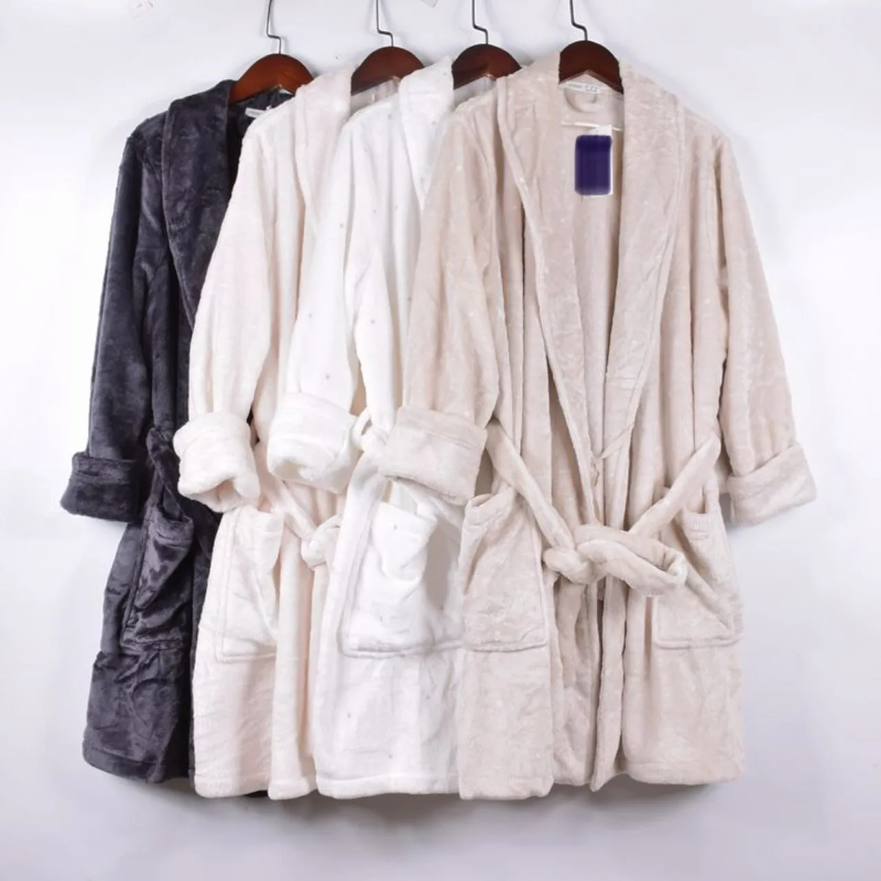 Autumn Winter Coral Fleece Nightgown Women Home Wear Nightdress Gown Soft Comfortable Polka Dot Ladies Robe