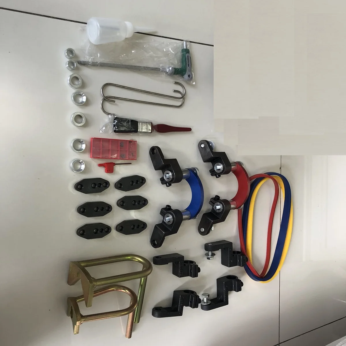 

Новый AM8700, оригинальный автомобильный токарный станок для выравнивания дисков и тормозов без приводного блока AM 8700, аксессуары для деталей