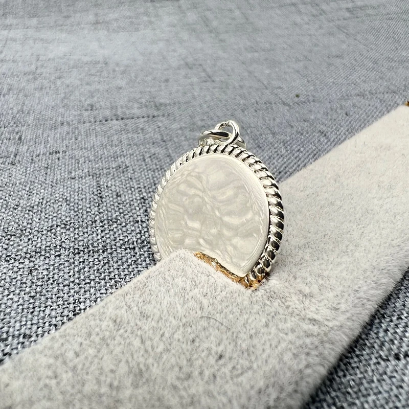 

Women's Pendant, Spanish Bear Jewelry, Women's 925 Silver Bag, Posting Trend, Circular Stripe Pattern, Fashion, Popular