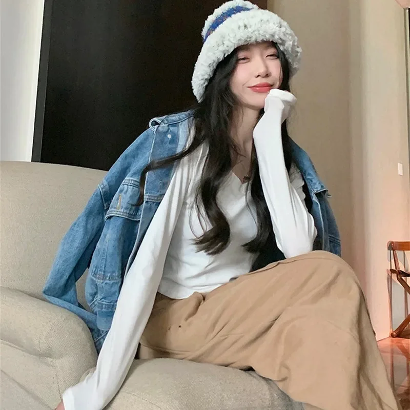 Женская весна-осень 2024 новая футболка в корейском стиле с v-образным вырезом