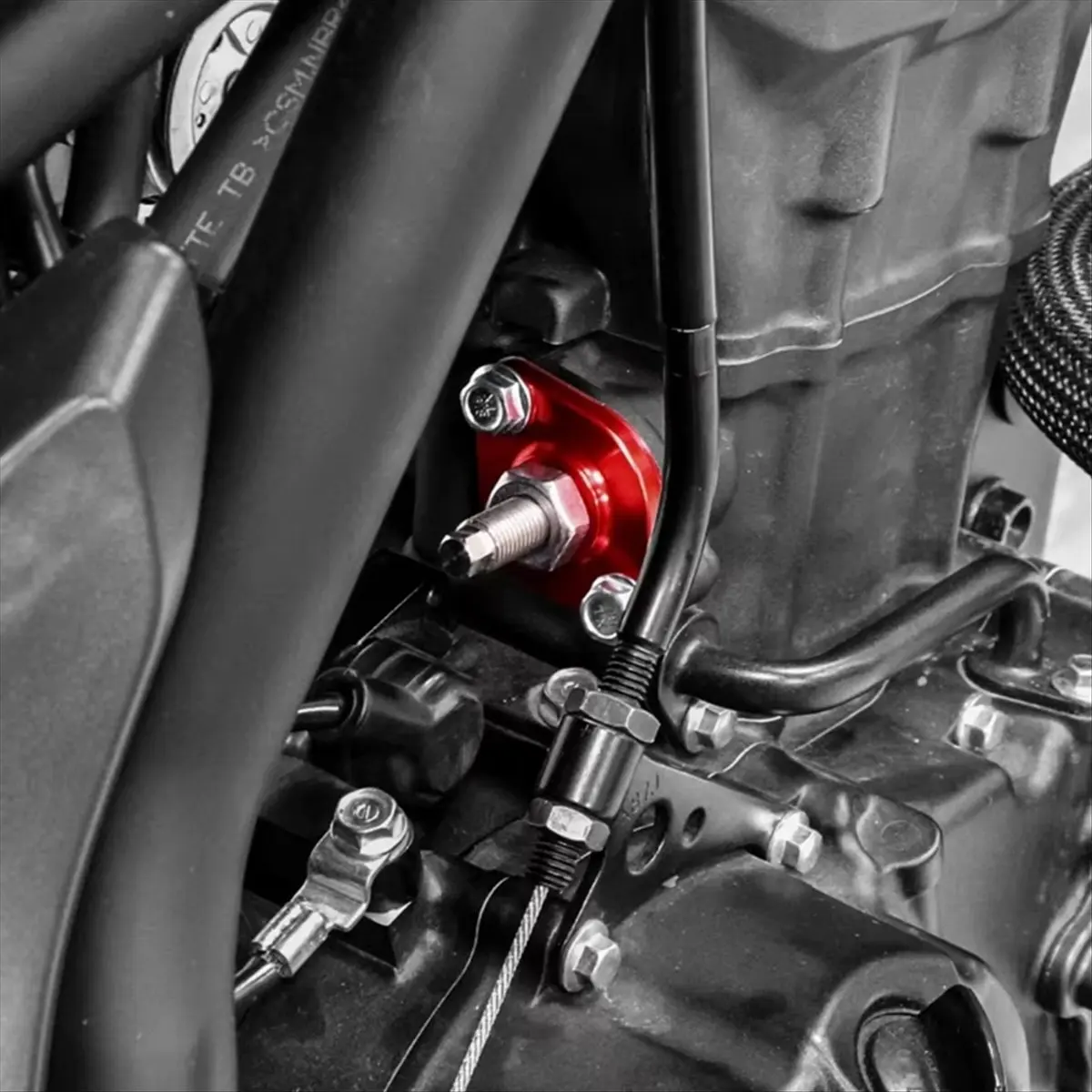 Фото Совместимый качественный ручной натяжитель цепи ГРМ для CBR600F F3 F4 F4i CBR900 RR CBR900F CB F №3