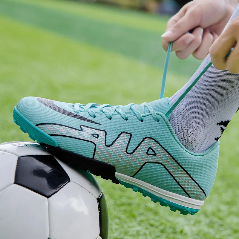 Size 35-45 Professional Long Spikes Men Soccer Shoes Breathable Men's Soccer Cleats Lace-up Light Football Turf Shoes Men Women