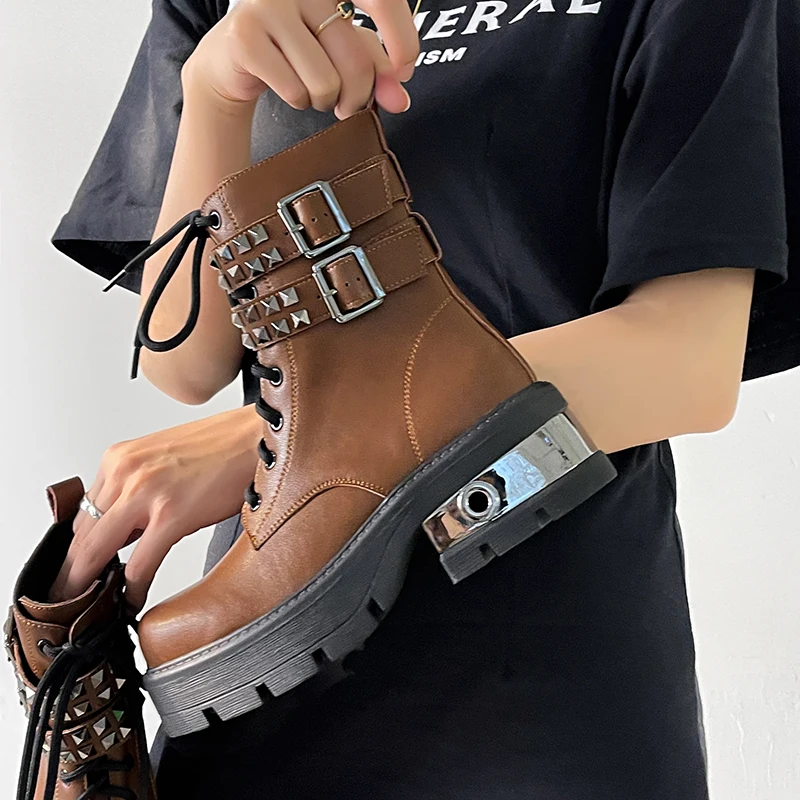 

Однотонные женские ботинки-мартинсы YPP на толстом каблуке 6 см, с металлическими заклепками, женские ботильоны из коровьей кожи с круглым но...