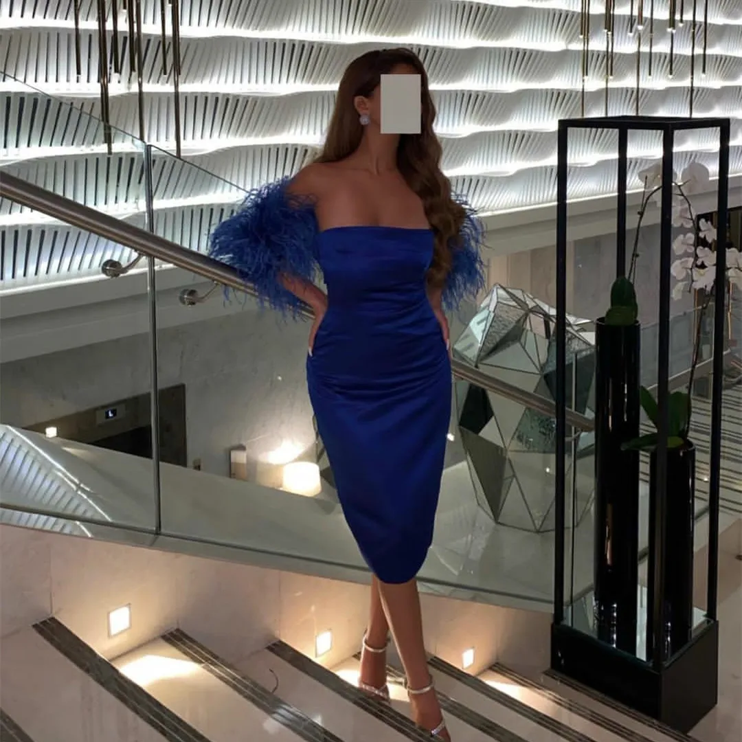 

Elegant Short Strapless Royal Blue Evening Dresses With Feathers فساتين السهرة Muslim Sheath Knee Length Prom Dresses for Women
