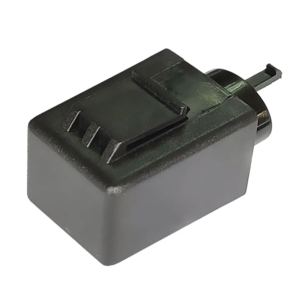 

New Motorcycle Flasher Relay Within 70-90 Times / Minute 3 Pin 3x2.9x6.5cm ABS Adjusted Durable High Sensitive
