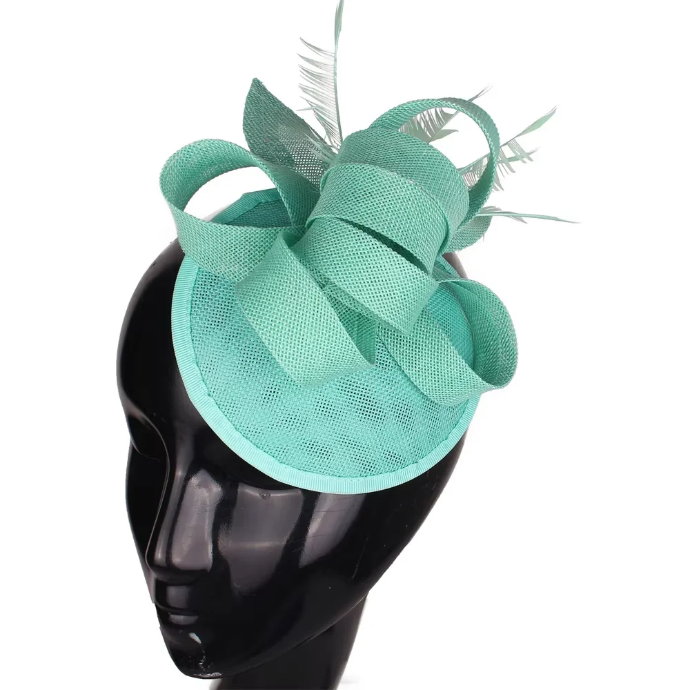 Свадебный чародей для невесты изумрудно-зеленый аксессуар на клипсе вечерние