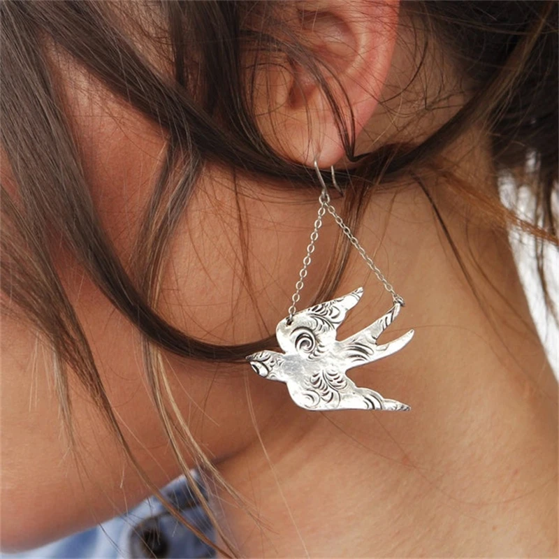 

Sweet Romantic Style Textured Swallow Pendant Earrings Fashion Exquisite Women Silver Color Metal Earrings Party Gift Jewelry
