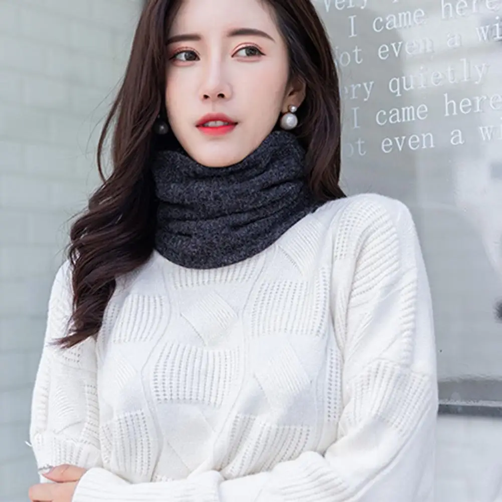 Удобная трикотажная накидка на шею