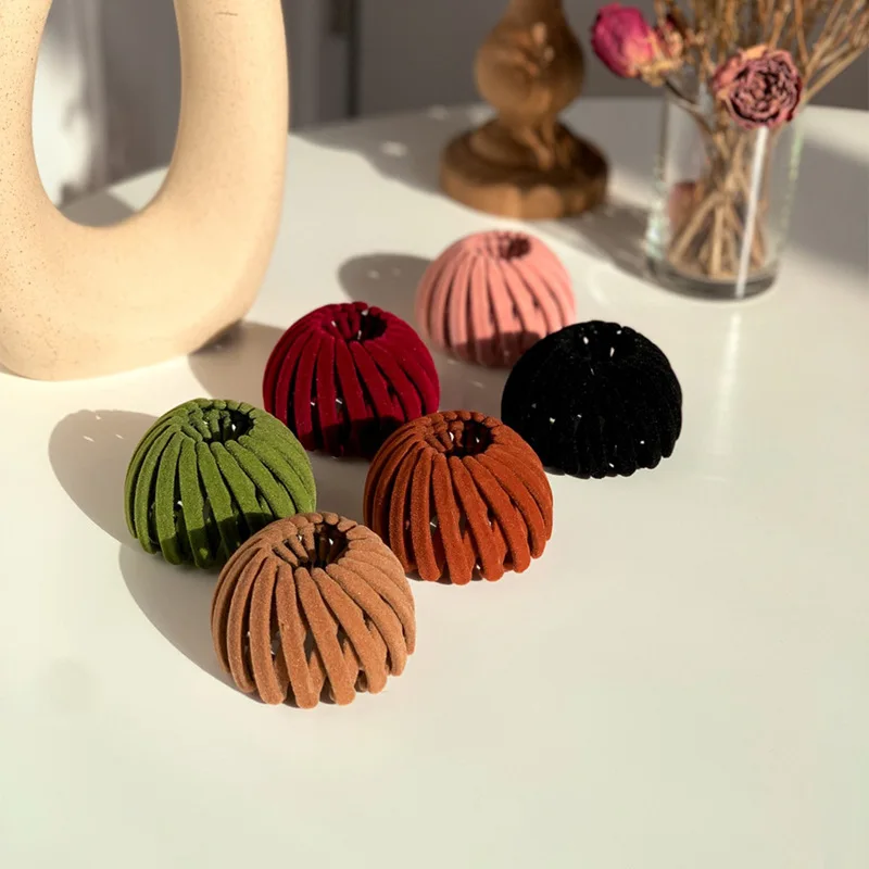 

Magic Hair Clip Bird Nest Shaped Hair Holder Velvet Hair Ring Ball Head Hair Device High Ponytail Artifact Hair Accessories