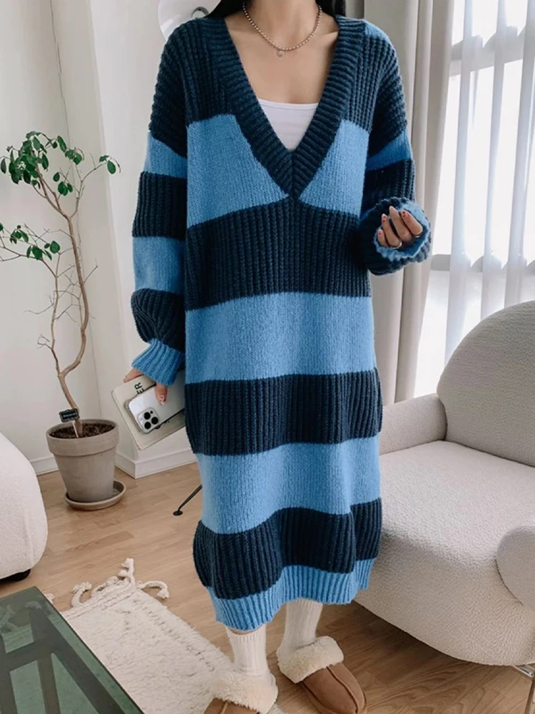 

Повседневное вязаное платье с V-образным вырезом, свободное платье-свитер в полоску, средней длины, Новинка осени 2022, модная женская одежда в...