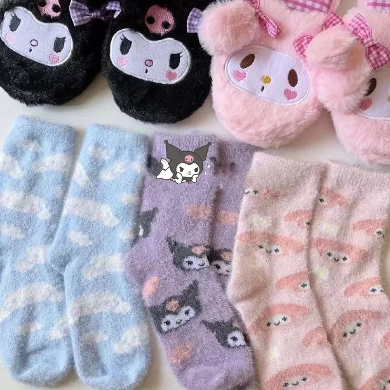 

Sanrio Kuromi Melody плюшевые носки для женщин Hello Kitty осень и зима утолщенные Носки для пола для девочек