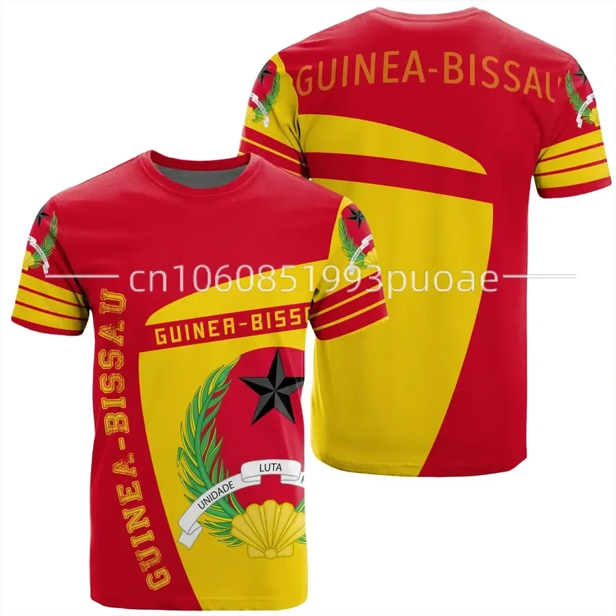 

Женская и мужская футболка с круглым вырезом и национальным флагом Гвинеи