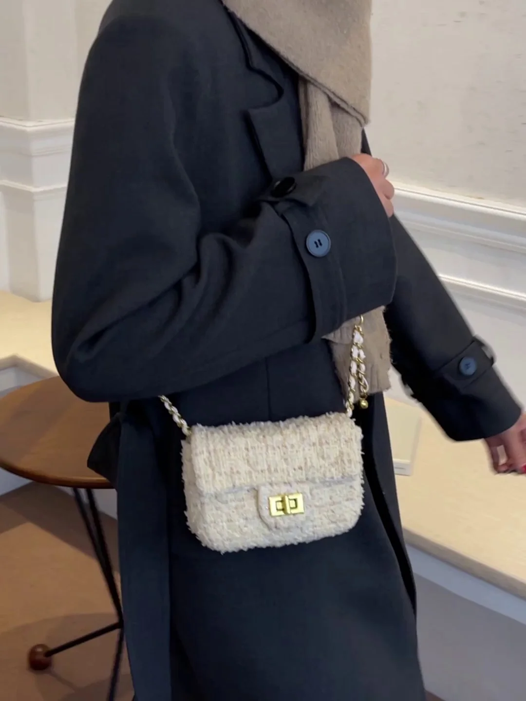 

Женская маленькая сумка через плечо, миниатюрная Милая дамская сумочка на цепочке для свиданий, мессенджер в стиле принцессы, Модный Роскошный дизайнерский саквояж на осень-зиму