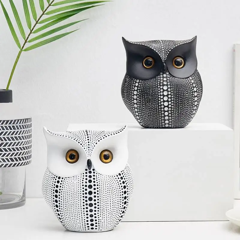 

Black And White Owl Statue Creative Decoration Resin Animal Sculpture Modren Home Decoration For Living Room Simulation Ornament
