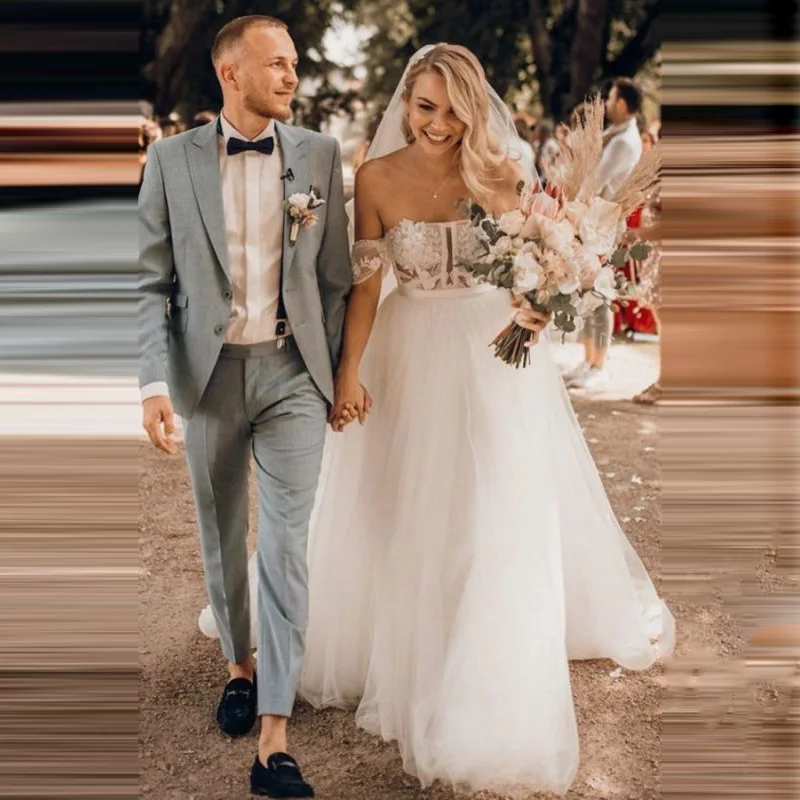 

Elegant Strapless Illusion A-Line Wedding Dress Lace Appliques Long Tulle Bridal Wedding Dresses Custom Made