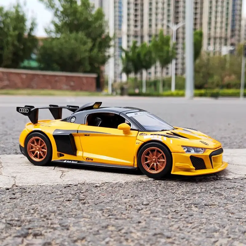 1:24 AUDI R8 GT2 Модель гоночного автомобиля из сплава литая металлическая игрушка