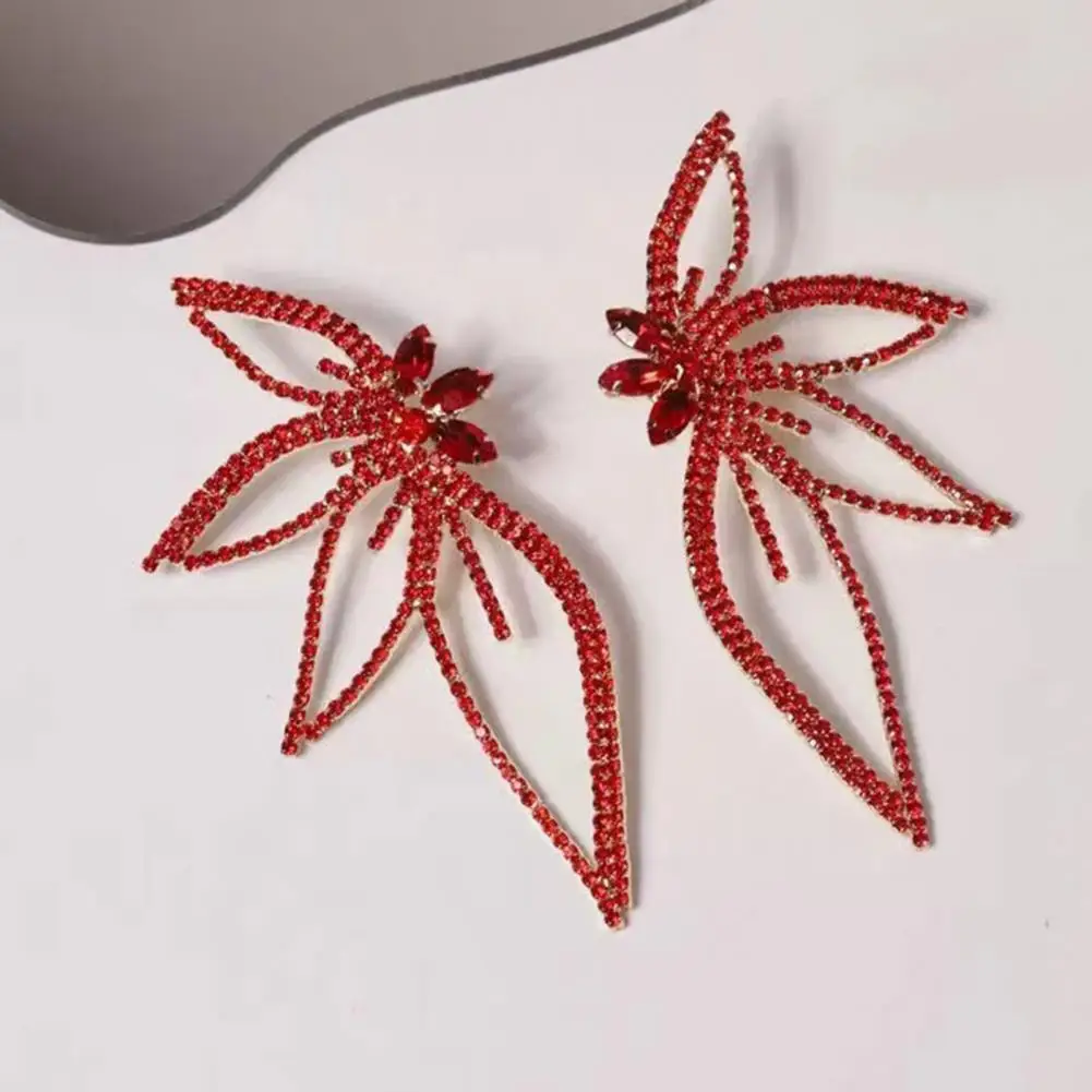 

Modern women's earrings 2022 Earrings Studs Women Leaves Earrings korean fashion