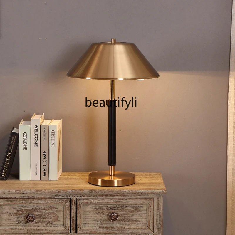 

LBX Light Luxury Table Lamp Nordic Modern Minimalist Creative Living Room Study Master Bedroom Bedside Lamp