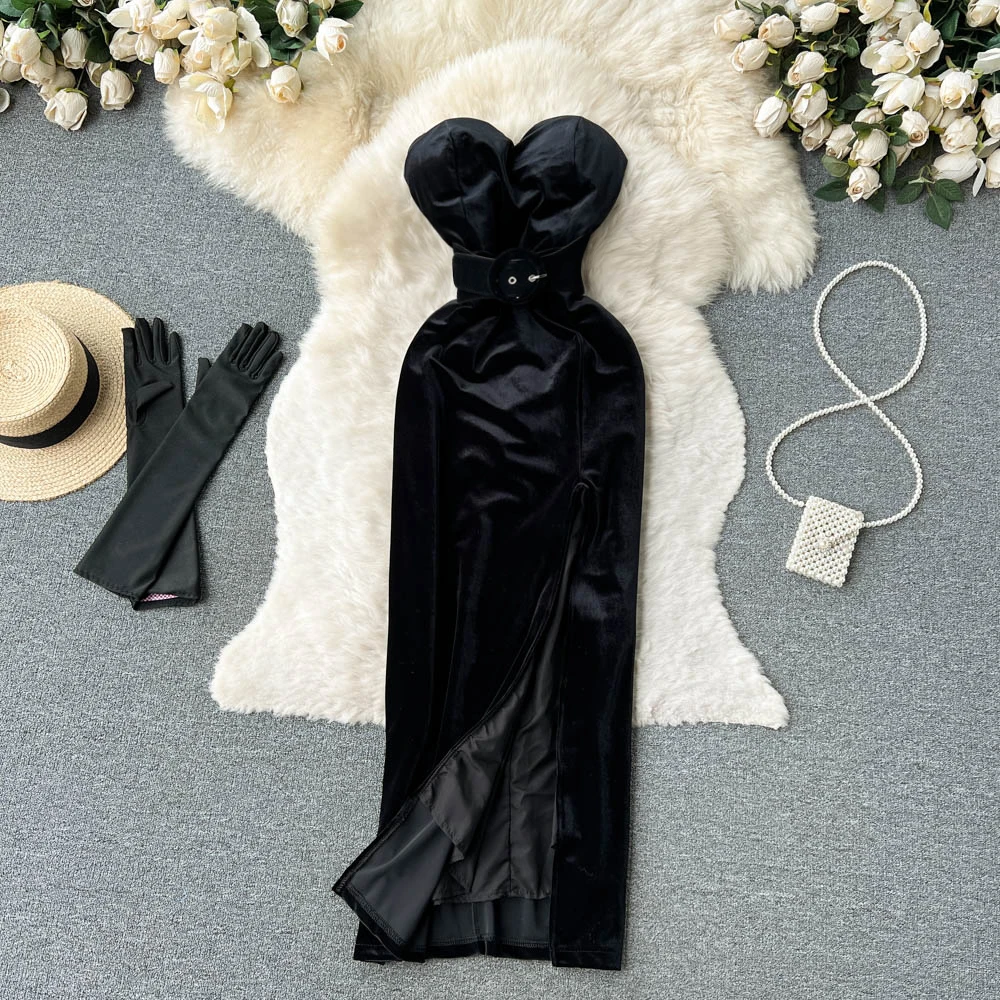 

Autumn and Winter French Hepburn Wind Goddess Model Sexy Breasted Waist Thin Retro Velvet Dress