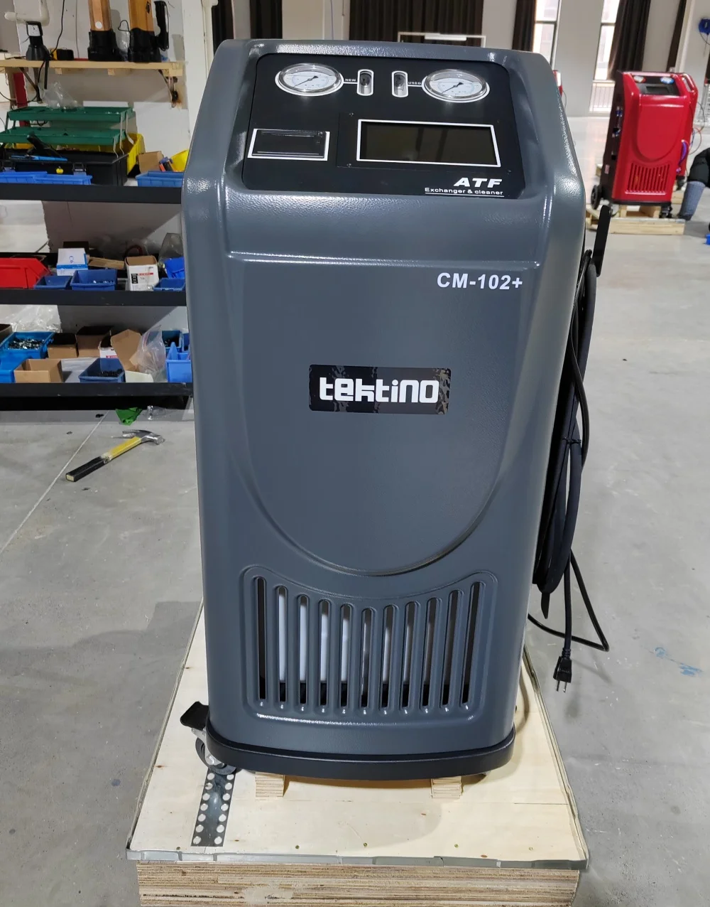 Фото CM-102+ ATF Exchanger — устройство для замены и очистки жидкости автоматической коробки передач с функцией предварительного подогрева. №2