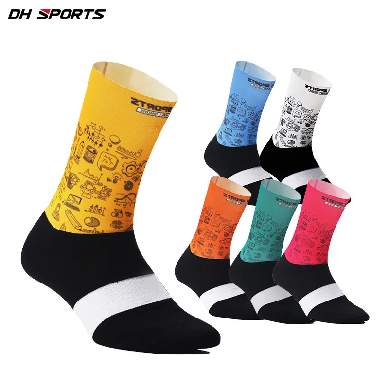 

Slip Anti Outdoor Cycling Socks Seamless Integral Moulding Camping Hiking Running Bicycle Bike Sport Socks