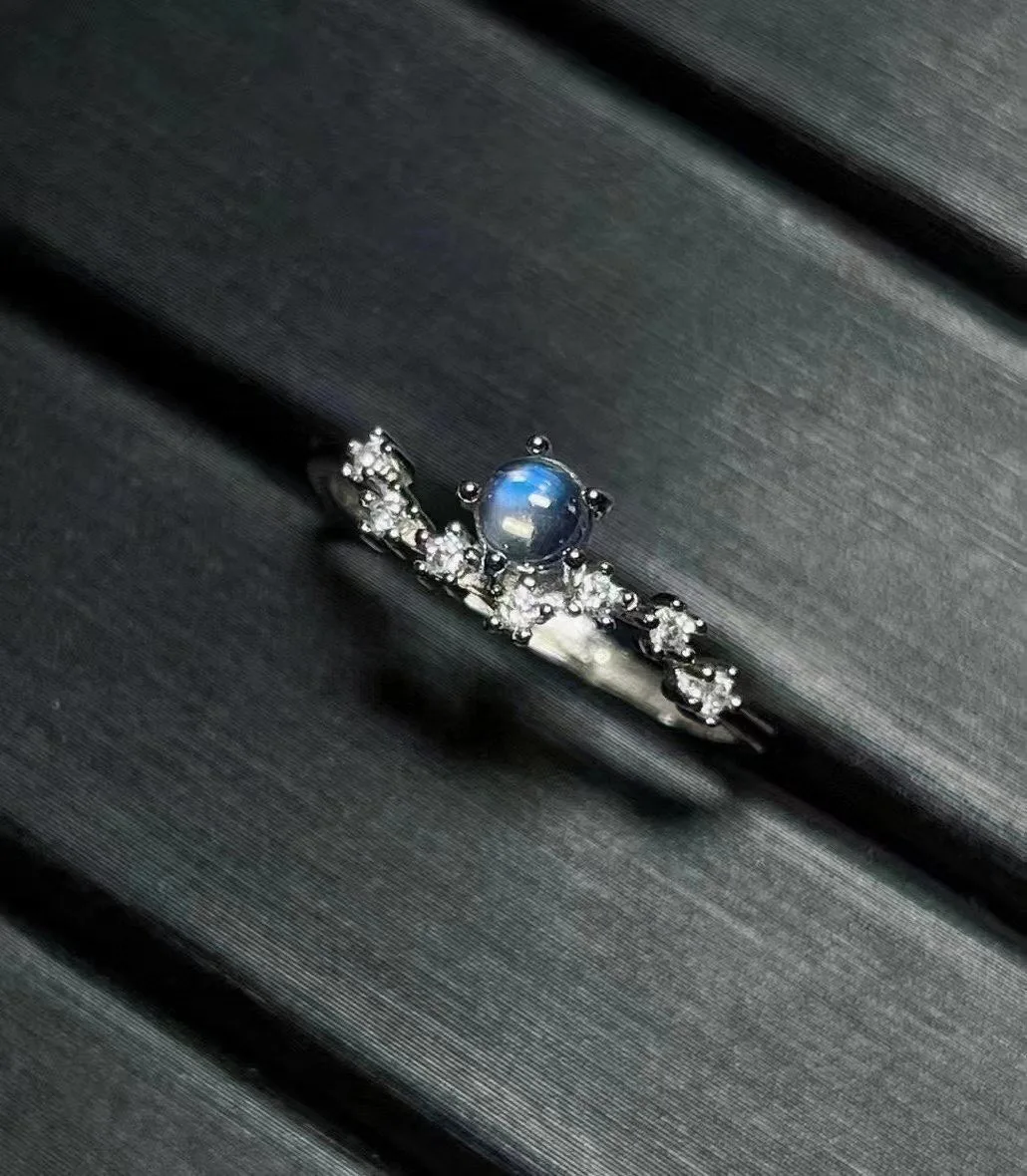 

2023 New S925 Sterling Silver Natural Indian Moonlight Stone Retro Round Opening Design Ring without Optimized Main Stone