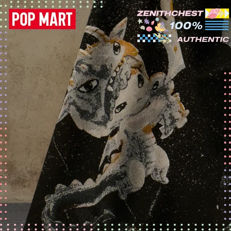 Фото Плед POPMART Hirono MIST-WALKER Series: Жаккардовое покрывало для дома, декор для дивана, аксессуар для ежедневного отдыха, повседневный предмет интерьера, коллекционный подарок №4