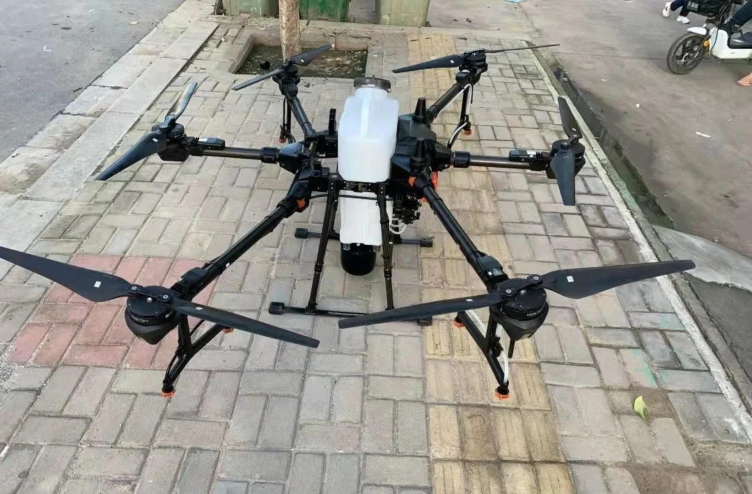 Бывшая в употреблении сельскохозяйственная фототехника DJI T20 пестицидная машина
