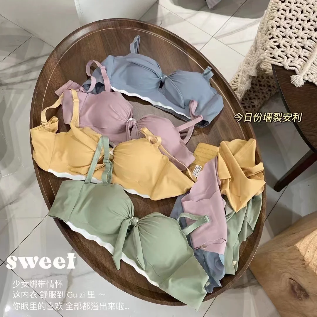 

Komatsu kekenai a hair substitute girl strap lovely sweet underwear Strapless a variety of wear sexy bra