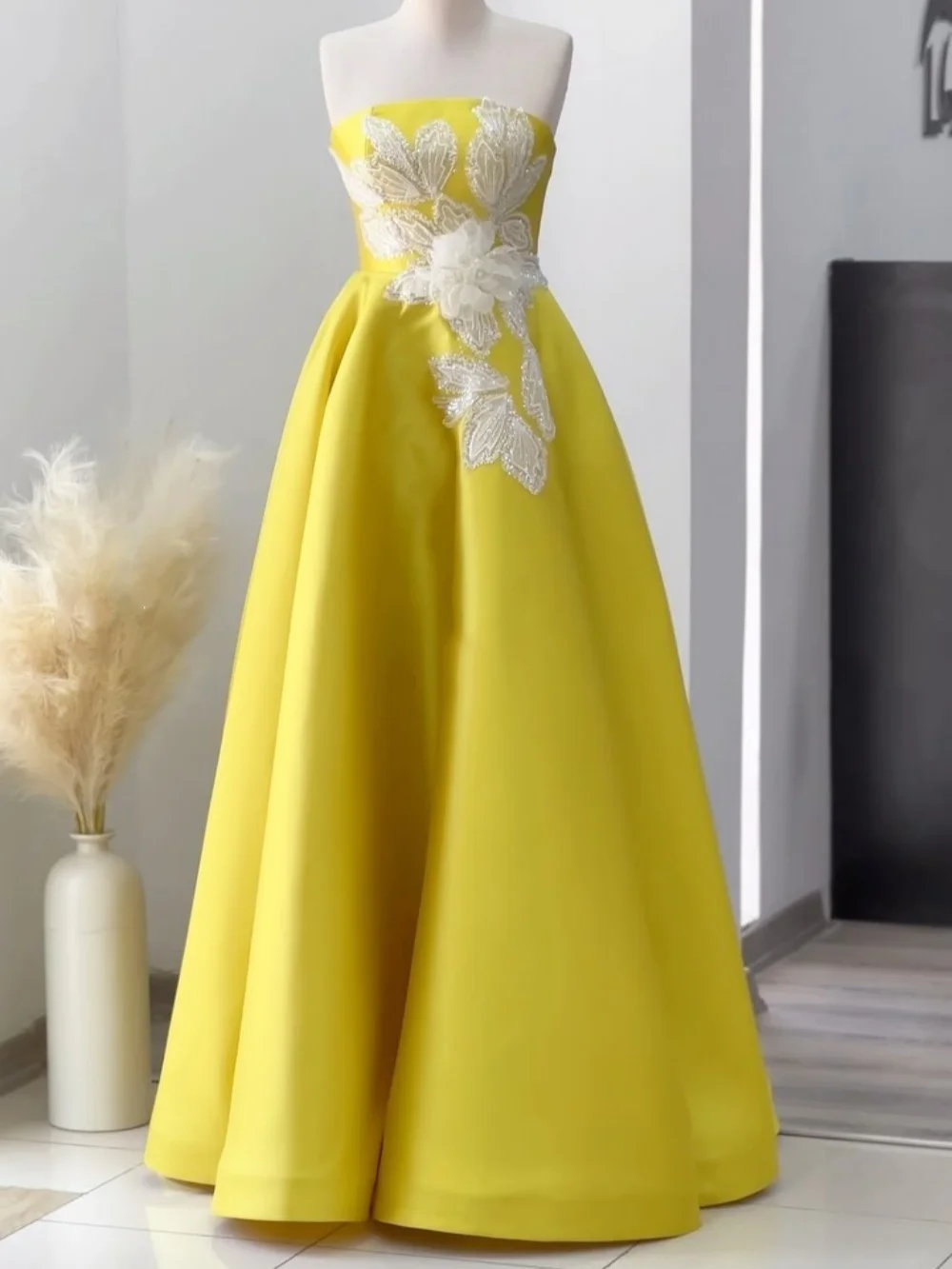 Изысканные плиссированные длинные платья трапециевидной формы без бретелек по