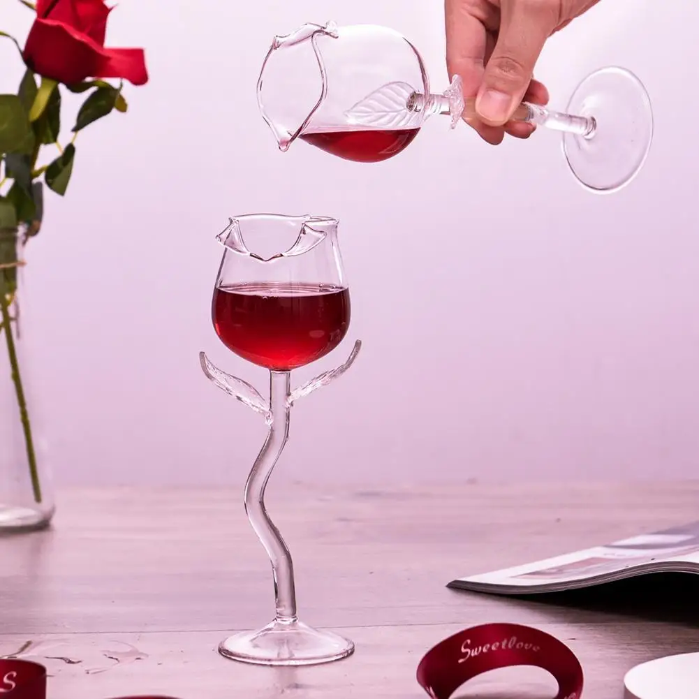 

Red Wine Glass Practical Wine Cup Simple Rose Shape Goblet Cup Convenient Rose Shape Delicate Goblet for Bar