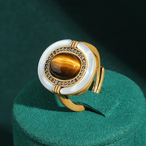 Регулируемое кольцо LOVE GREEN LIVE GREEN с тигровым глазом и камнем золотого цвета