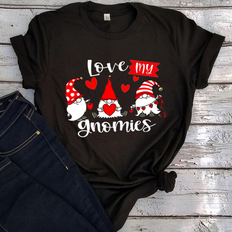 

Рубашка в клетку с надписью «Love My Gnomies»