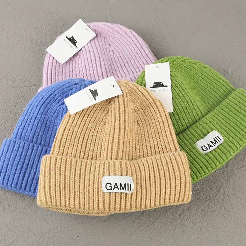 

New Women's Warm Winter Knitted Solid Color Beanie Hat Scarf Two-piece Set of Japanese Letters Fashion Wool Hat Outdoor Riding