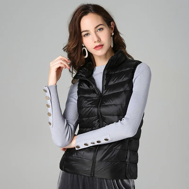 New Short Down Coat for Women with Stand Collar and Slim Fit Design Perfect for Keeping Warm Perfect for Autumn and Winter