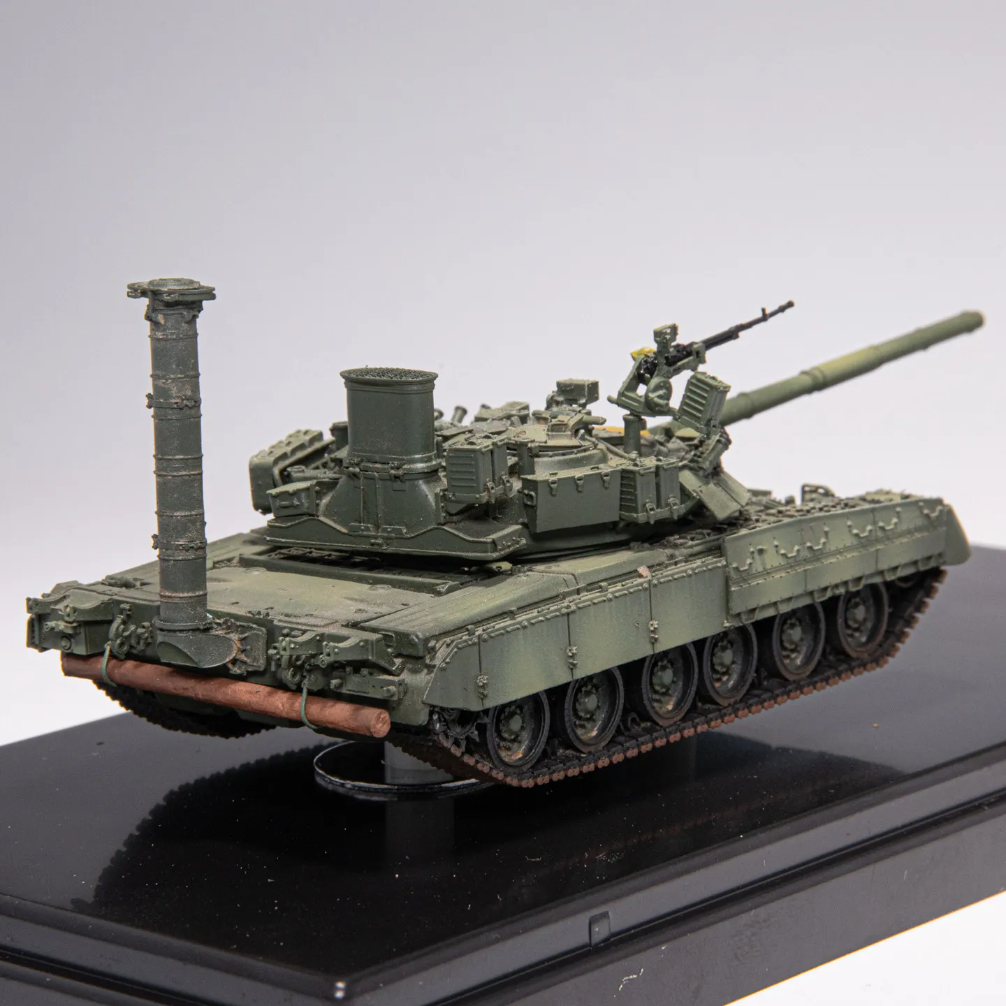 Фото Масштабная модель основного боевого танка Т-80У (1:72) из смолы, 5 метров, военная техника, классическая модель для взрослых, подарок, статическая модель для демонстрации №5