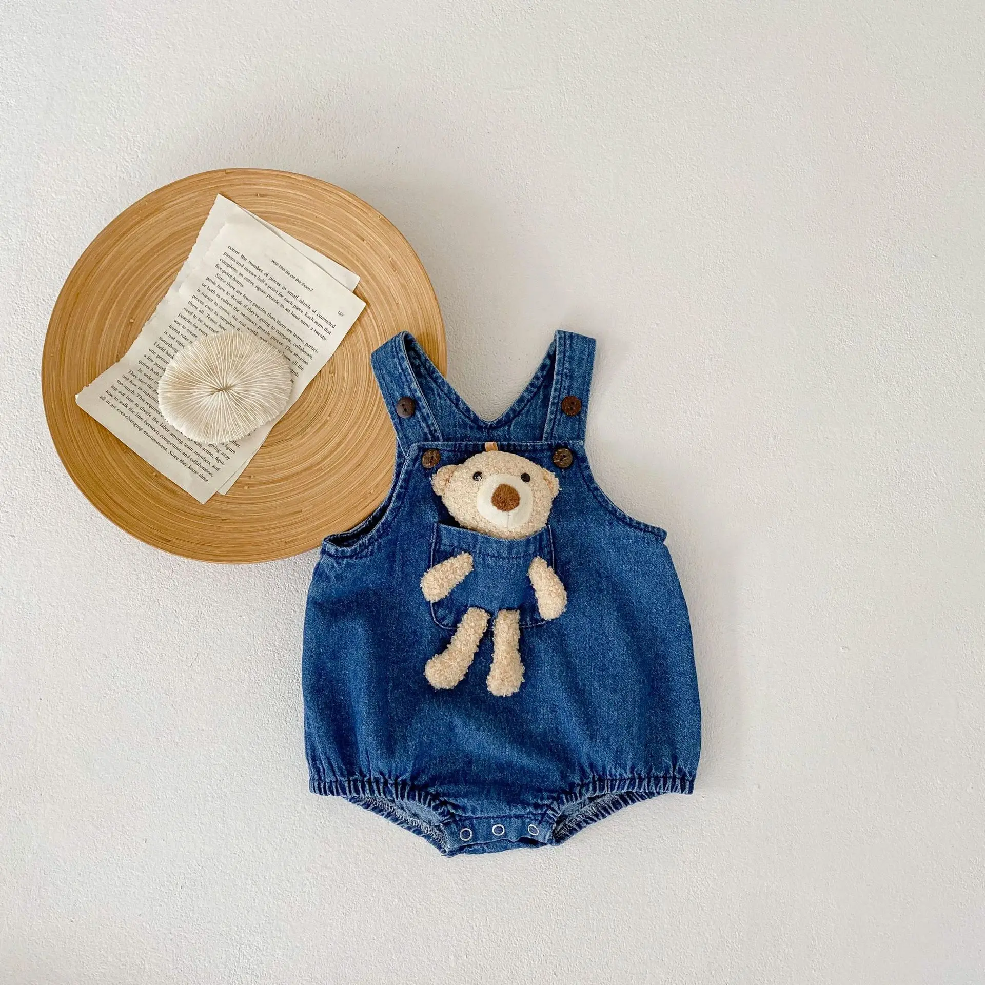 

2022 Autumn New Girl Infant Pocket Denim Suspenders Romper Kid Boy Pure Color Casual Jumpsuit And Dool Bear Baby Cotton Onesie