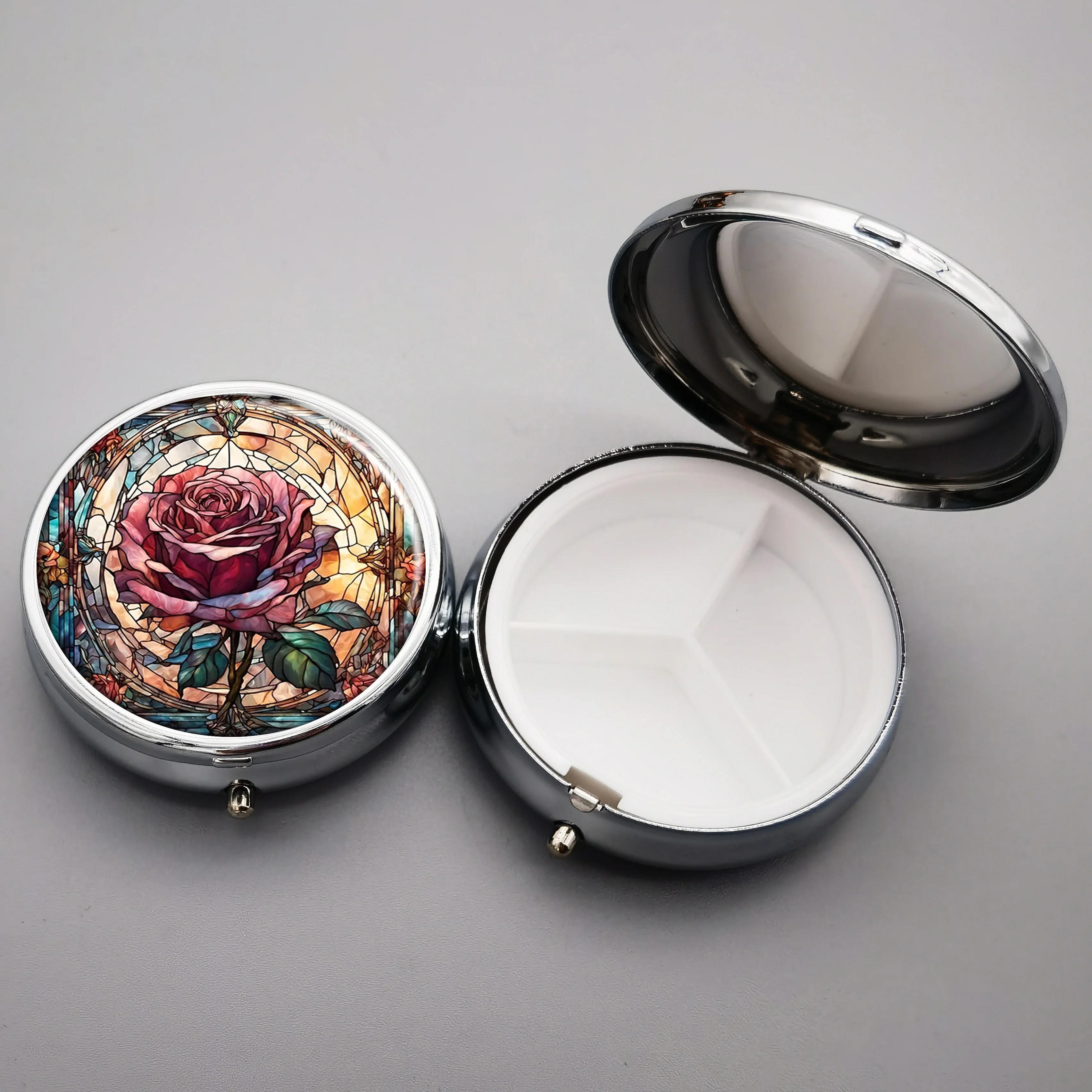 Металлическая коробка для лекарств с 3 отделениями портативная круглая из