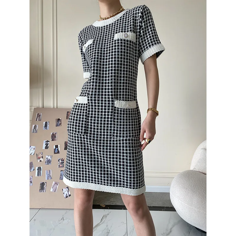 

2022 Spring and Summer New French Style Knitted Short-sleeved Dress Temperament High-end Chic A-line Skirt Women's Clothing