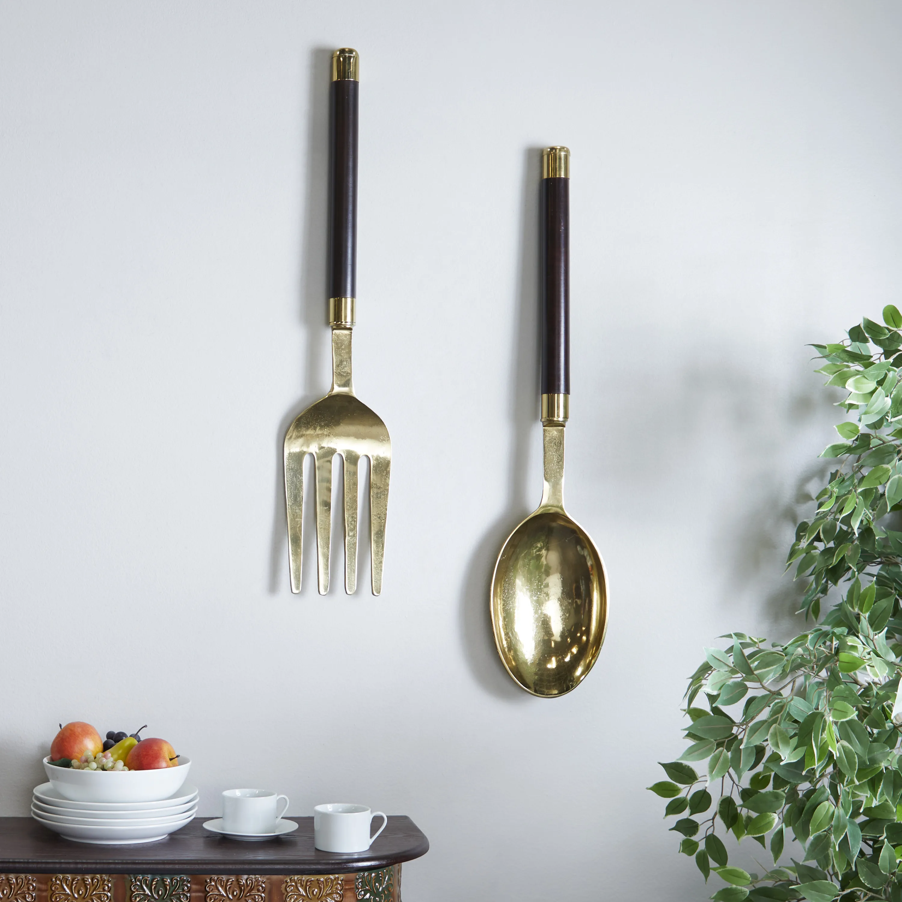 

Gold Aluminum Spoon and Fork Utensils Wall Decor (2 Count)