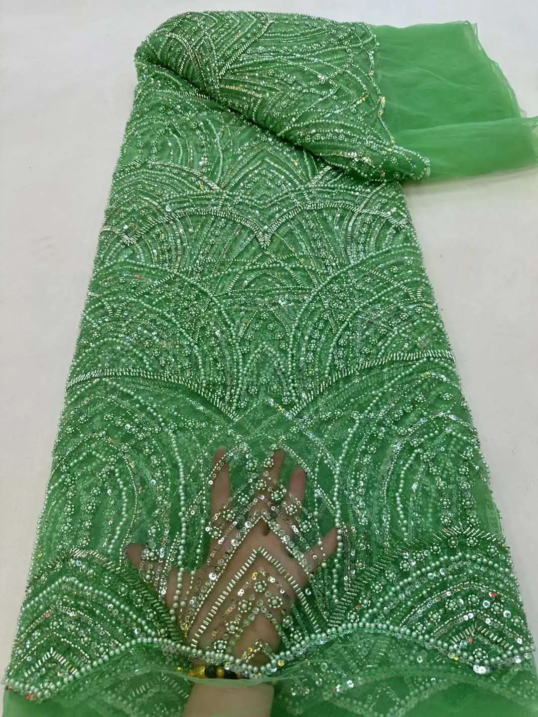 Рисунок 4 - Белая Роскошная африканская кружевная