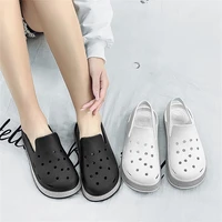 2022 summer new breathable hole shoes comfortable and durable home womens slippers fashion heightening casual ladies sandals