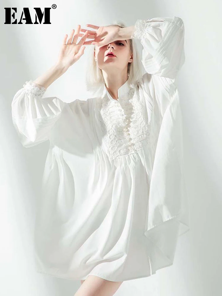 

[EAM] Women White Bandage Big Size Pleated Shirt Dress New Stand Collar Long Sleeve Loose Fit Fashion Spring Autumn 2023 JO370