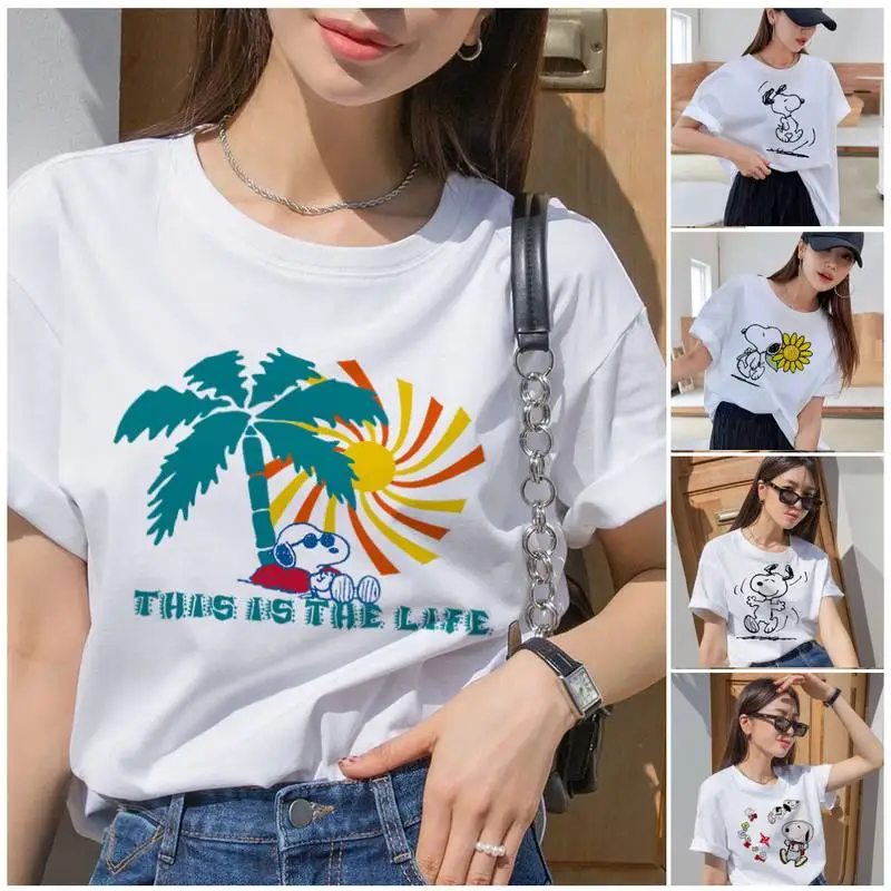 

Футболка женская с круглым вырезом, милая мультяшная рубашка с принтом собаки Снупи, Повседневная Уличная одежда в стиле хип-хоп, удобная фу...