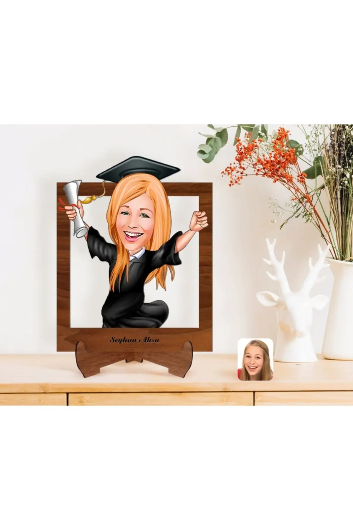 

Personalized Female Face 3d Trinket Wooden Stand 3d Trinket-1