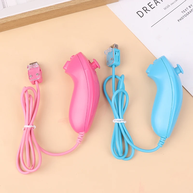 Проводной джойстик Nunchuck Wii U