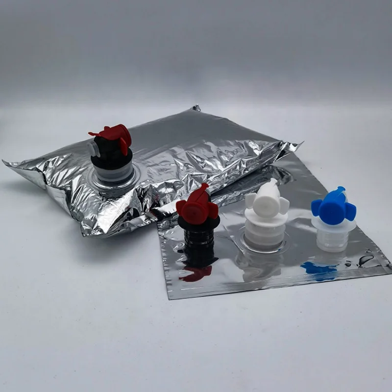 Рисунок 5 - Слюнявчик в коробке для вина 220 л