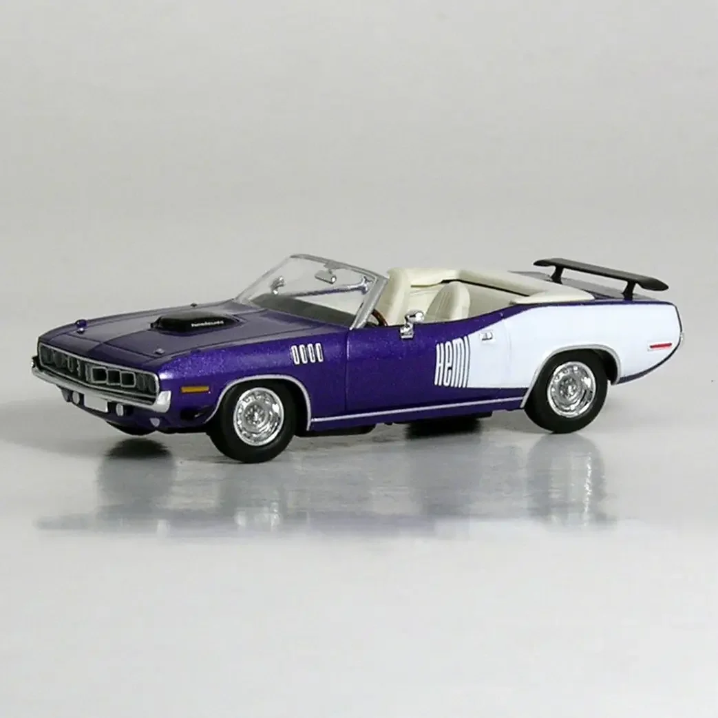 Модель пластиковая Классическая Автомобильная Игрушечная модель модели плюмута