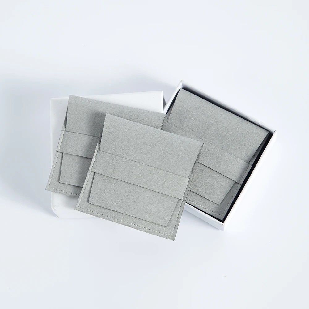 50 Microfiber Jewelry Pouch 8x8cm Small Gift Bags Rings Envelope Jewelry Earring Organizer Packaging Wedding Favors Candy Bag