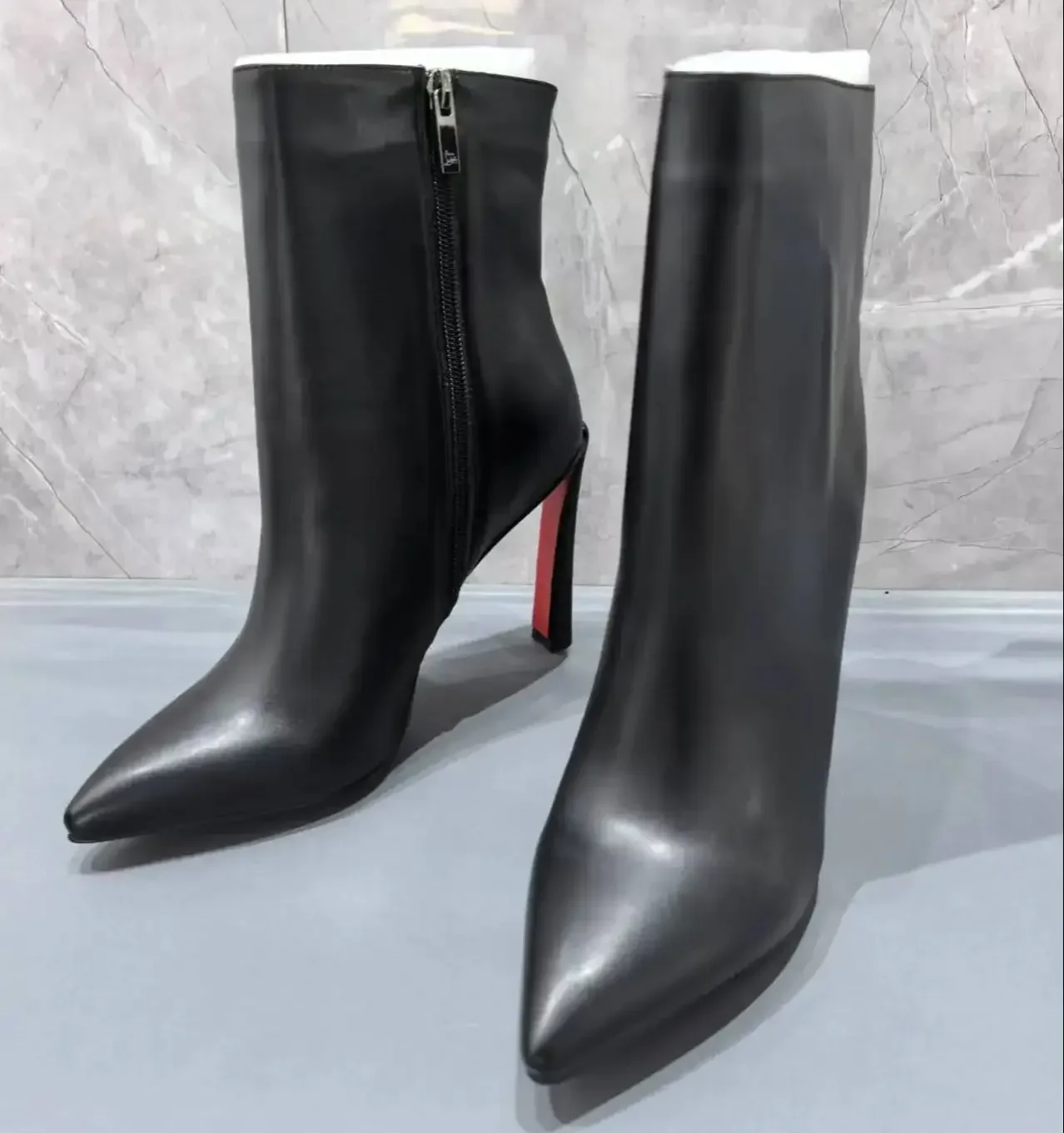 Фото Черные кожаные туфли Botas De Mujer с острым носком, женские туфли на высоком каблуке с красной подошвой, элегантные офисные женские туфли до середины икры для банкета №3